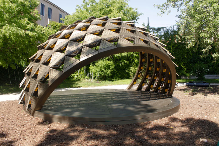 Το SOMBRA Pavilion στη Βενετία. Δυναμική σκίαση χωρίς τεχνητά μέσα