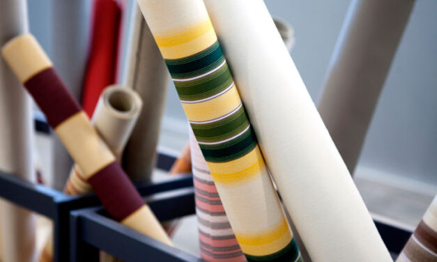 Ποιος τύπος υφάσματος είναι ο καλύτερος για συστήματα σκίασης εξωτερικών χώρων